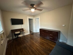 Building Photo - 58-60 Woodlawn St
