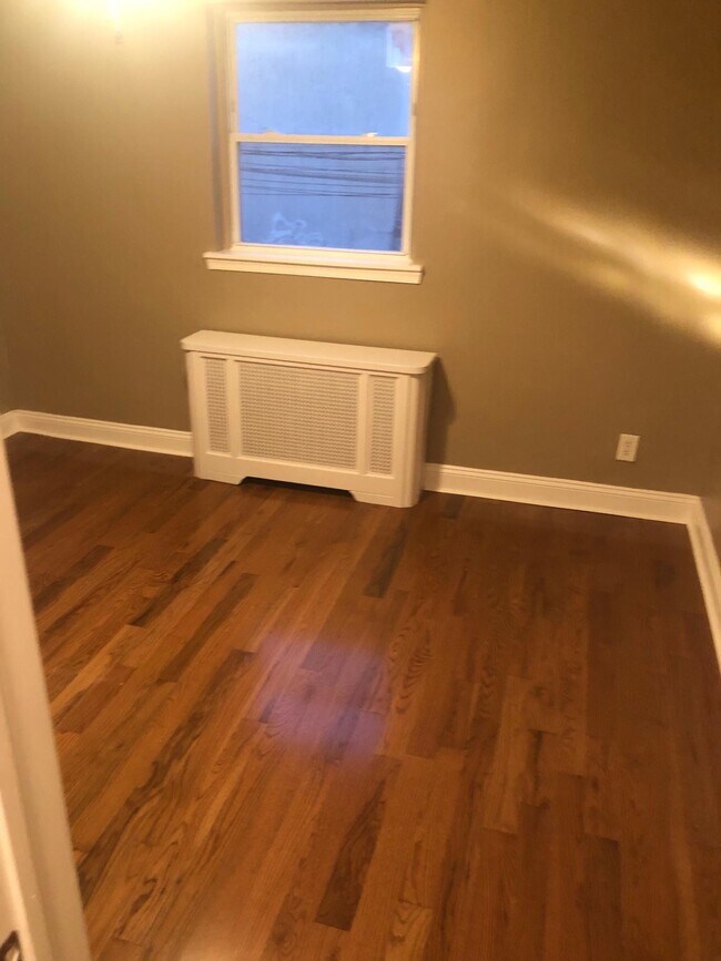 Building Photo - 1228 S 8th St