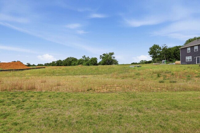 Building Photo - Welcome Home to This Beautiful 4-Bedroom Ranch-Style Gem