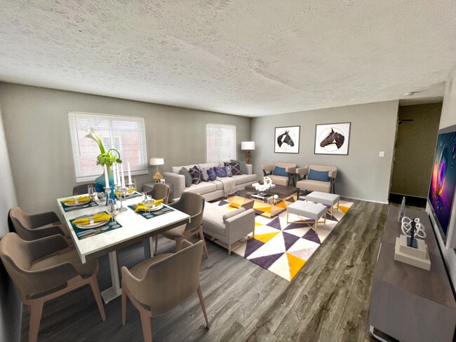 Building Photo - Royal Oaks