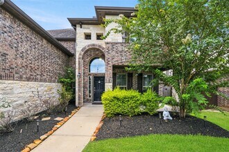 Building Photo - 10311 Silver Shield Way