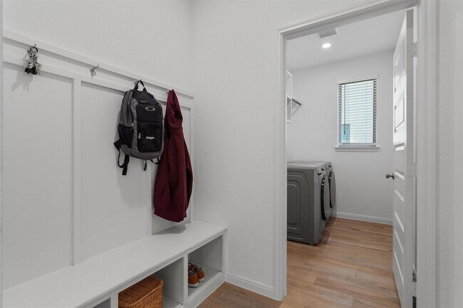 Building Photo - 338 Langhorne Bnd