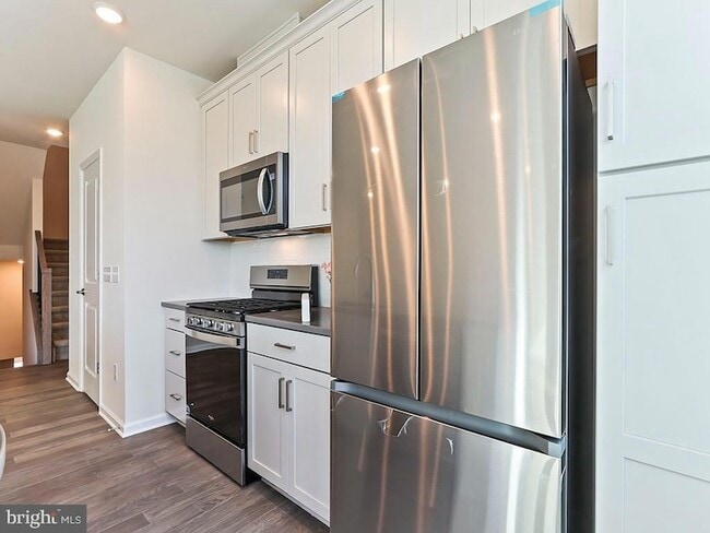 Building Photo - 1310 Parker Blvd