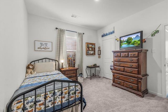 Building Photo - 4916 Knob Dr