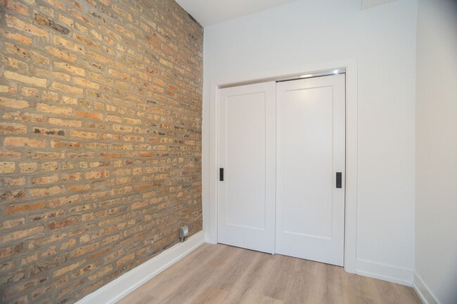 Building Photo - 3251 W Belden Ave