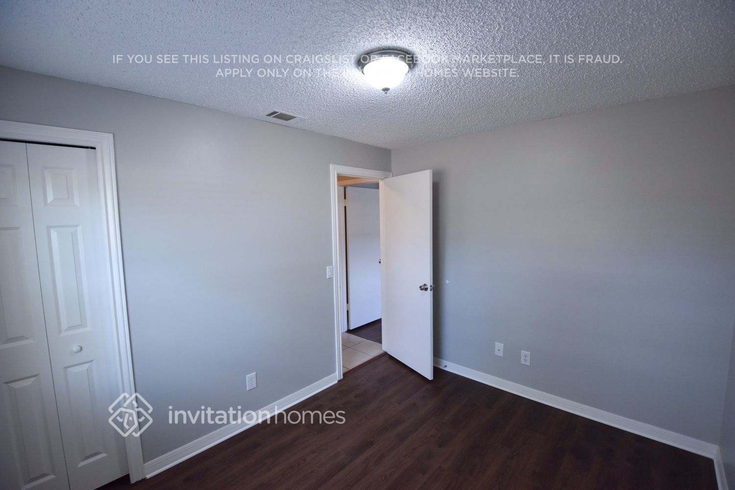 Building Photo - 1185 Village Forest Pl