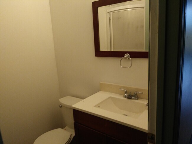 Building Photo - 4515 Olive St