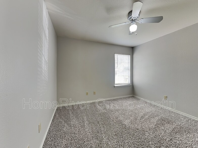 Building Photo - 894 Sagewood Trail