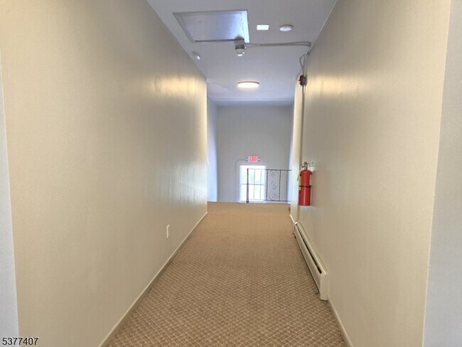 Building Photo - 1041 Ridge St