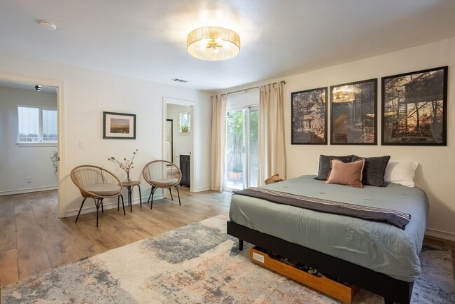 Building Photo - Ultra Unique Chico Tree House in The Avenues