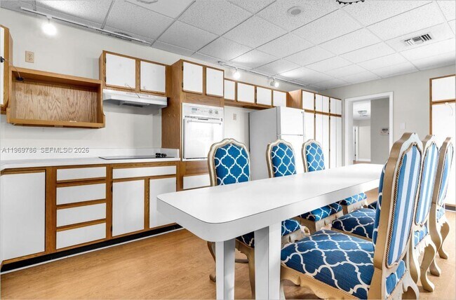 Building Photo - 14820 Naranja Lakes Blvd