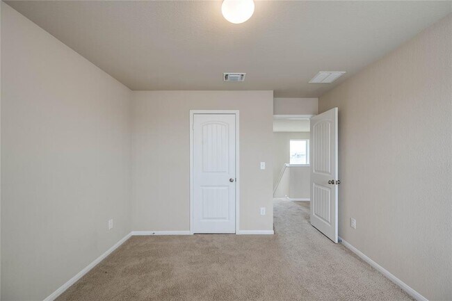 Building Photo - 2908 Tilmon Ln.