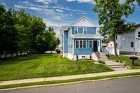 Building Photo - 24 Lawnwood Ave