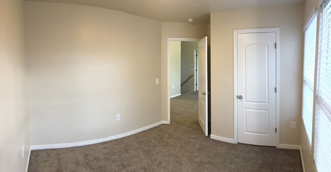 Building Photo - Cozy West Jordan Home with attached 2 car garage