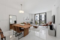 Building Photo - 301 Altara Ave
