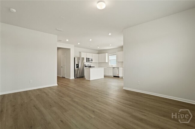 Building Photo - 251 Shade Tree Dr