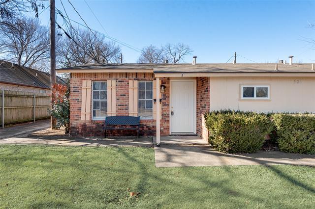 Building Photo - 506 N Elm St