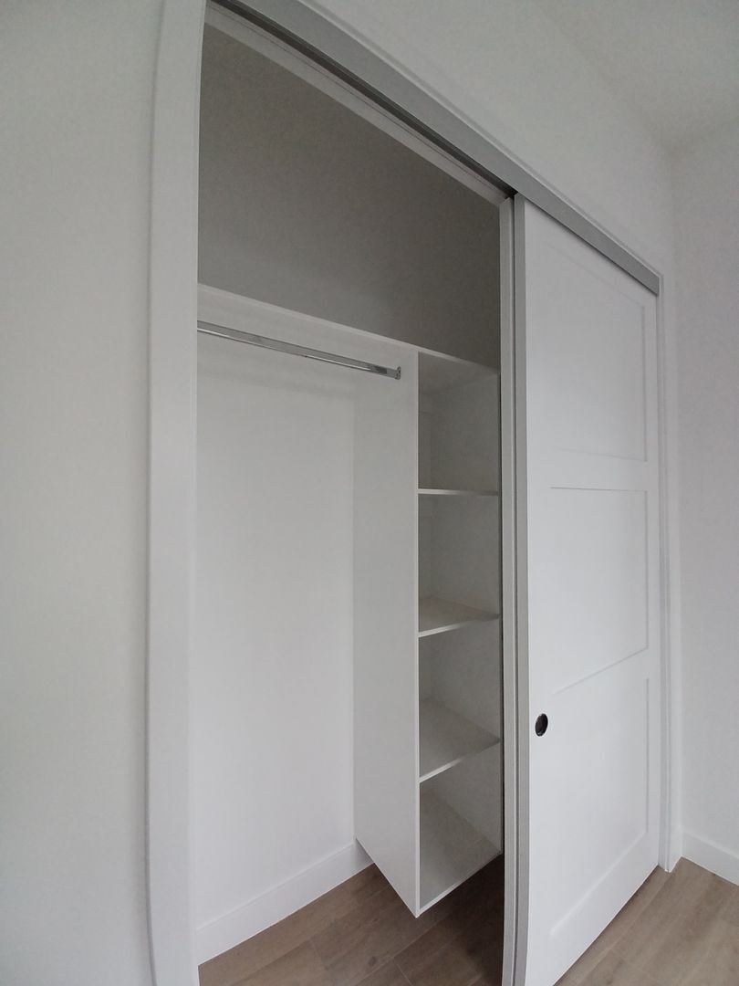 Building Photo - 319 E Ramona St