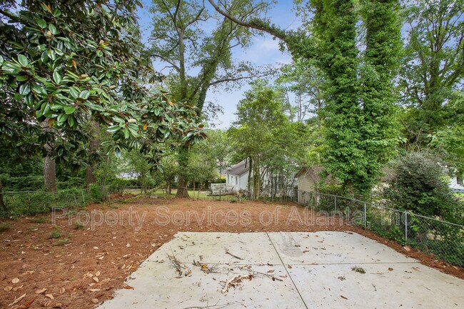 Building Photo - 1649 Beecher St SW