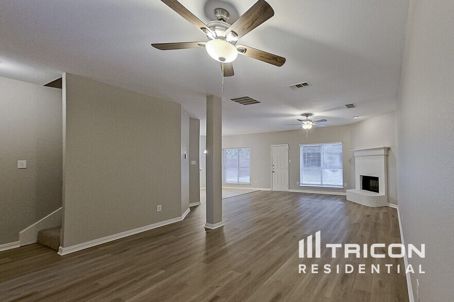 Building Photo - 1505 Yellowbird Ct