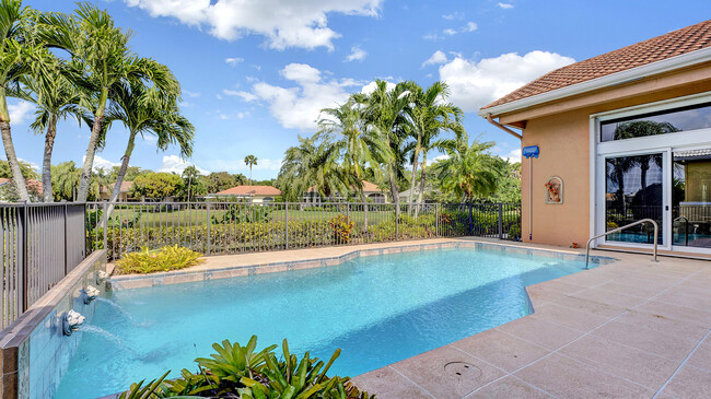 Building Photo - 71 Cayman Pl