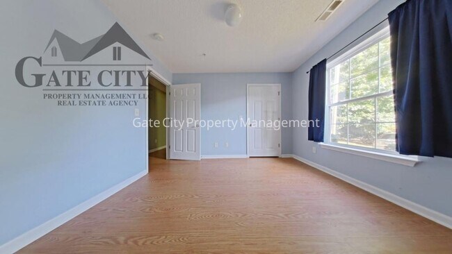 Building Photo - 905 Hanahan Ct