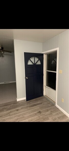 Building Photo - 346 Mt Vernon Dr