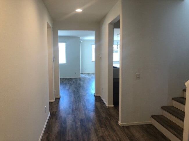 Building Photo - 4214 W Winston Dr