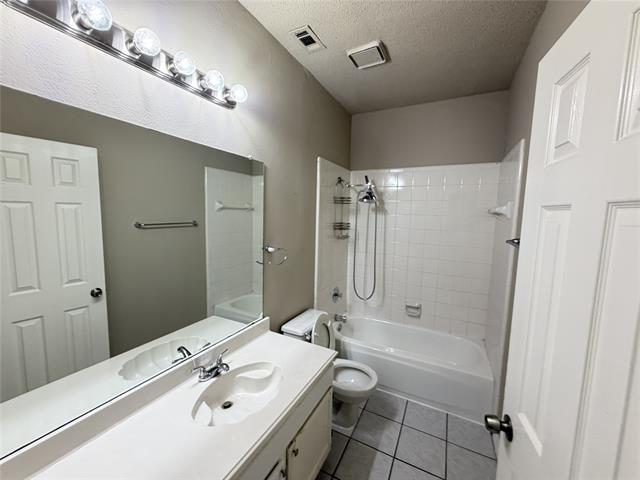 Building Photo - 7000 Hillview Dr