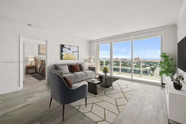 Building Photo - 650 West Ave