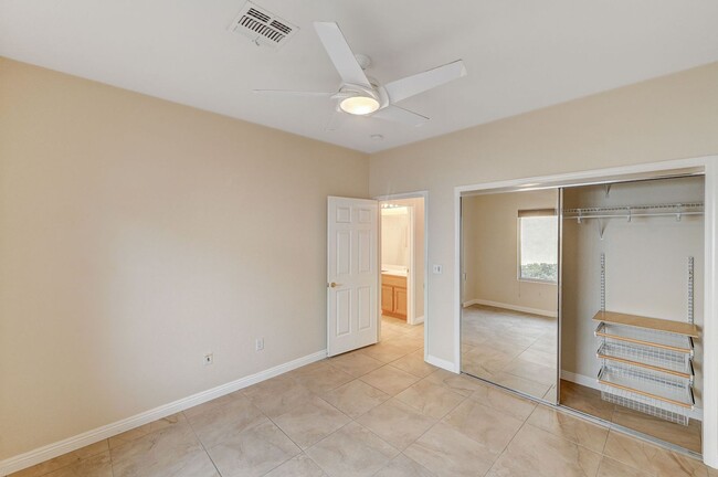 Building Photo - 2/2 BEAUTIFUL Single Story in Sun City Ant...