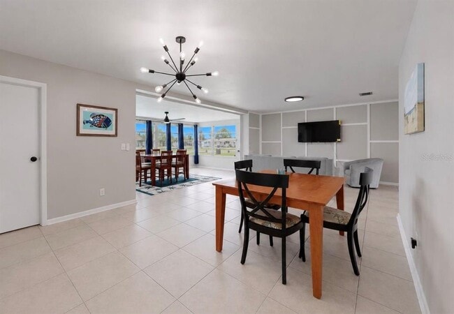Building Photo - 1725 Bikini Ct