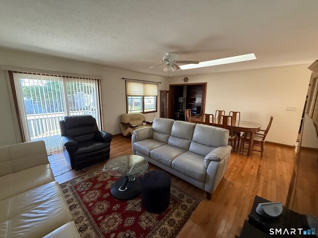 Building Photo - 14 Daniel Dr