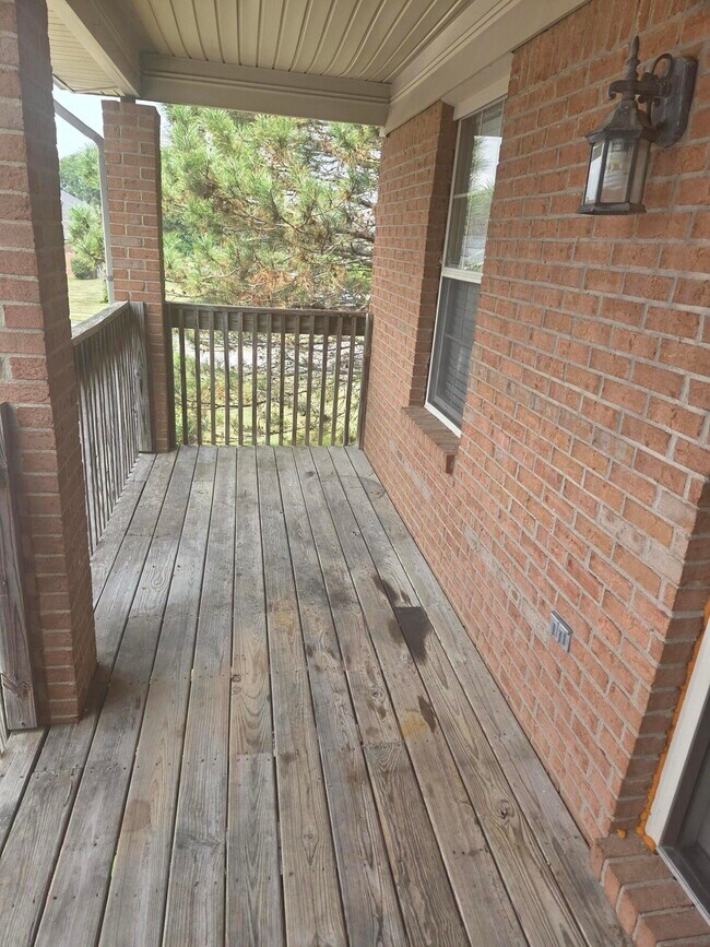 Building Photo - 450 Dabney Dr