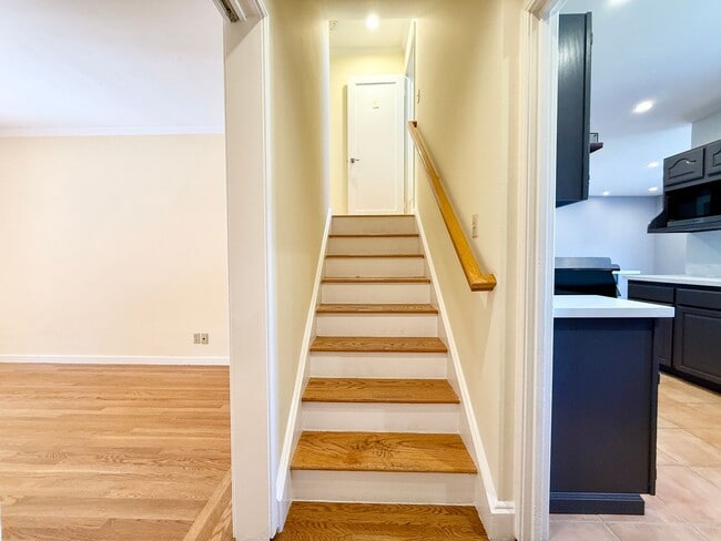 Building Photo - Beautifully Renovated Single-Family Home i...