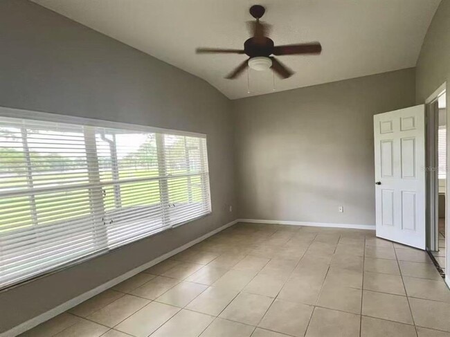 Building Photo - 1024 Cinnamon Fern Ct