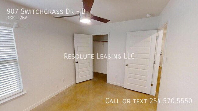 Building Photo - 907 Switchgrass Dr