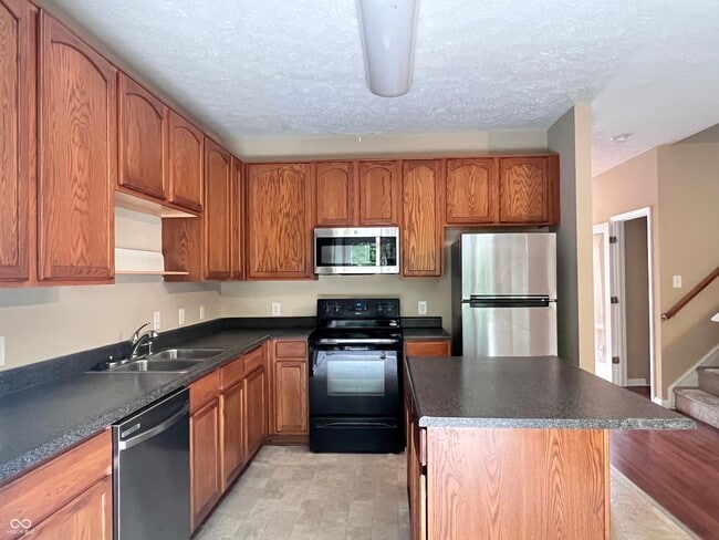Building Photo - 3332 Decker Ridge Dr