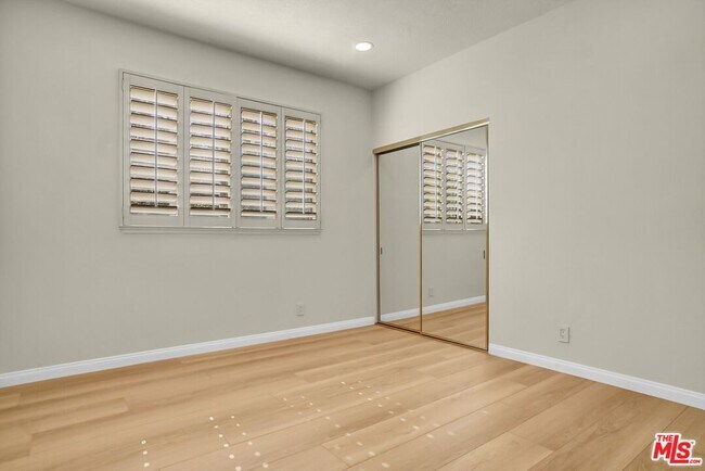 Building Photo - 2605 Country Ln