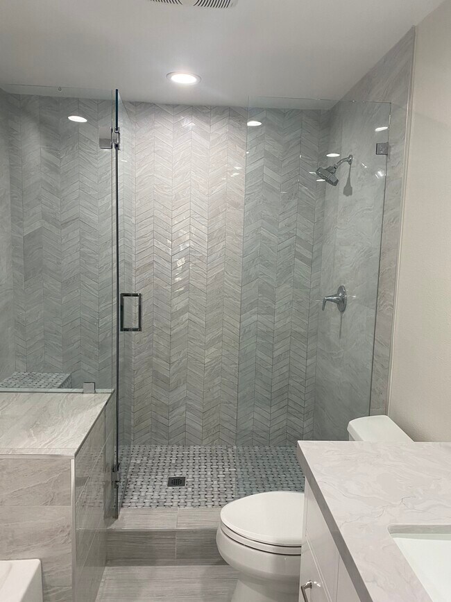 Building Photo - 7890 E Spring St