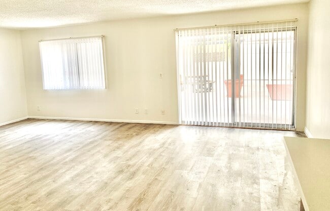 Building Photo - 1707 Pacific Coast Hwy