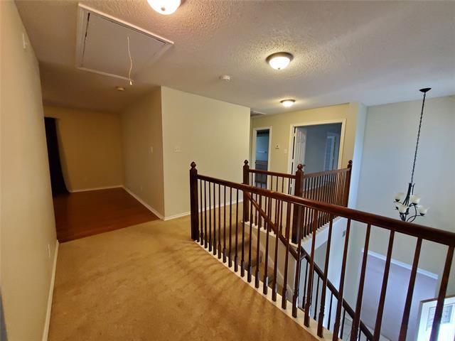Building Photo - 1040 Woodbriar Dr