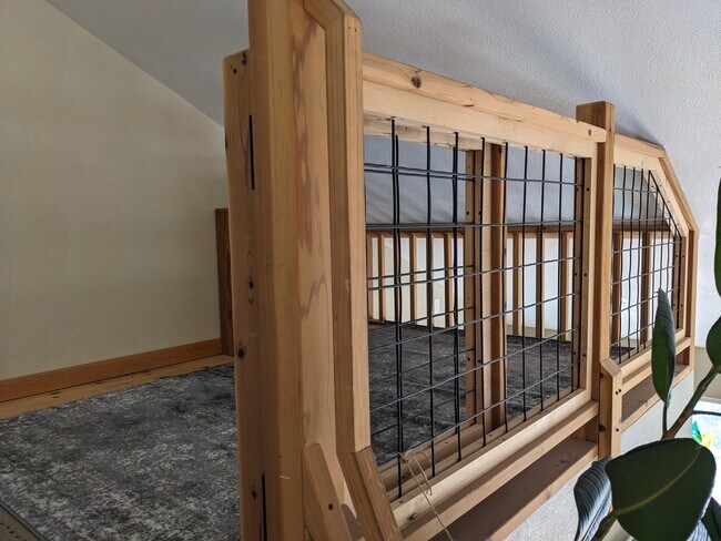 Building Photo - 6009 Blue Spruce Dr