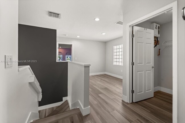 Building Photo - 3110 NE 210th Terrace