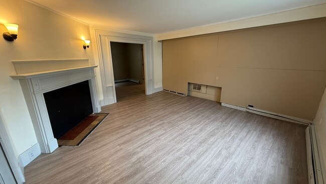 Building Photo - 15 Madbury Rd