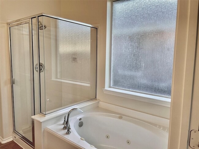 Building Photo - 17810 Serene Shore Dr