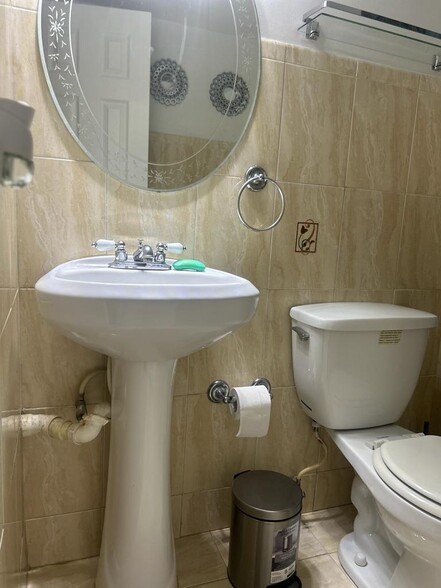 1/2 bath downstairs - 6211 SW 138th Ct