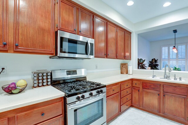 Building Photo - 285 Woodcrest Ln