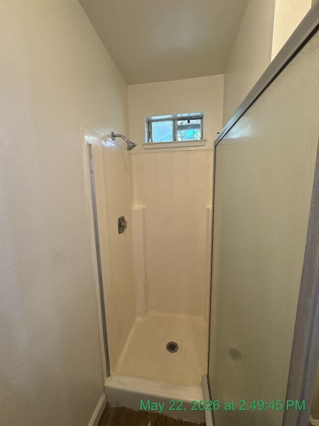 Building Photo - 1566