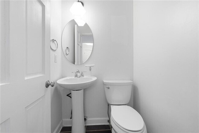 Building Photo - 2207 Heritage Trace Dr